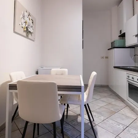 Saragozza 76 Bologna